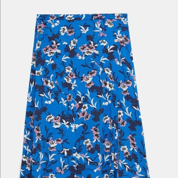 Zara asymmetrical skirt with side zip - Picture 2 of 3